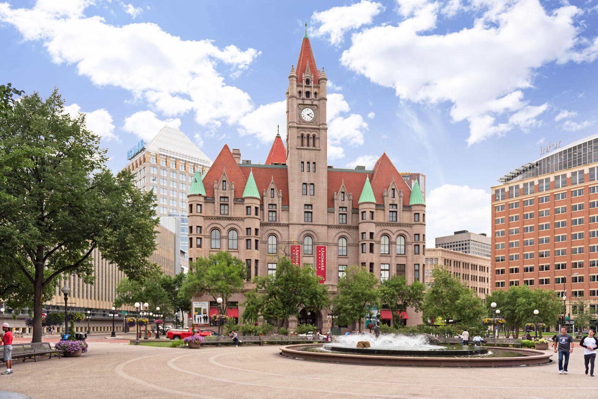 78 10th Street E Unit: 1710