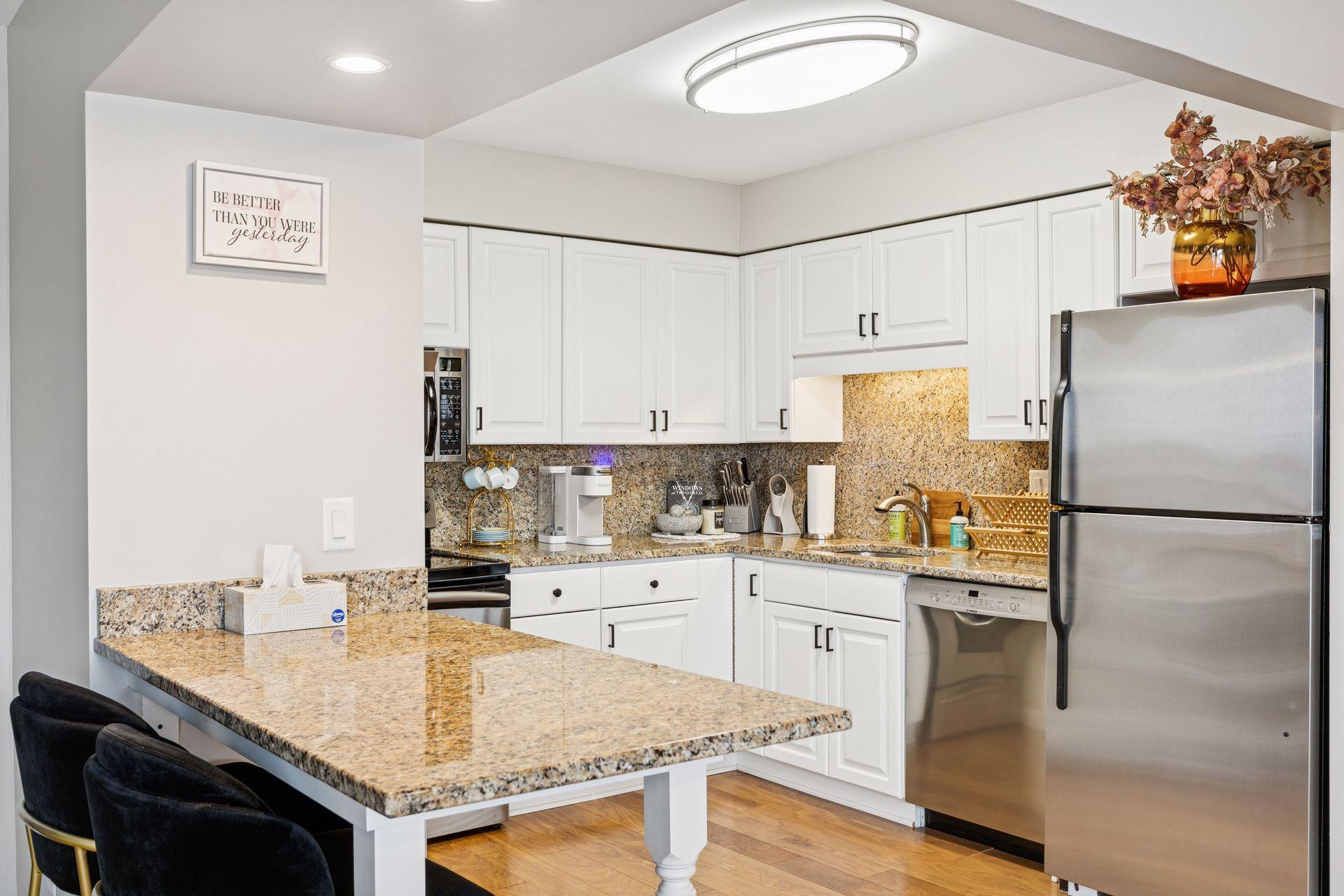 78 10th Street E Unit: 1710