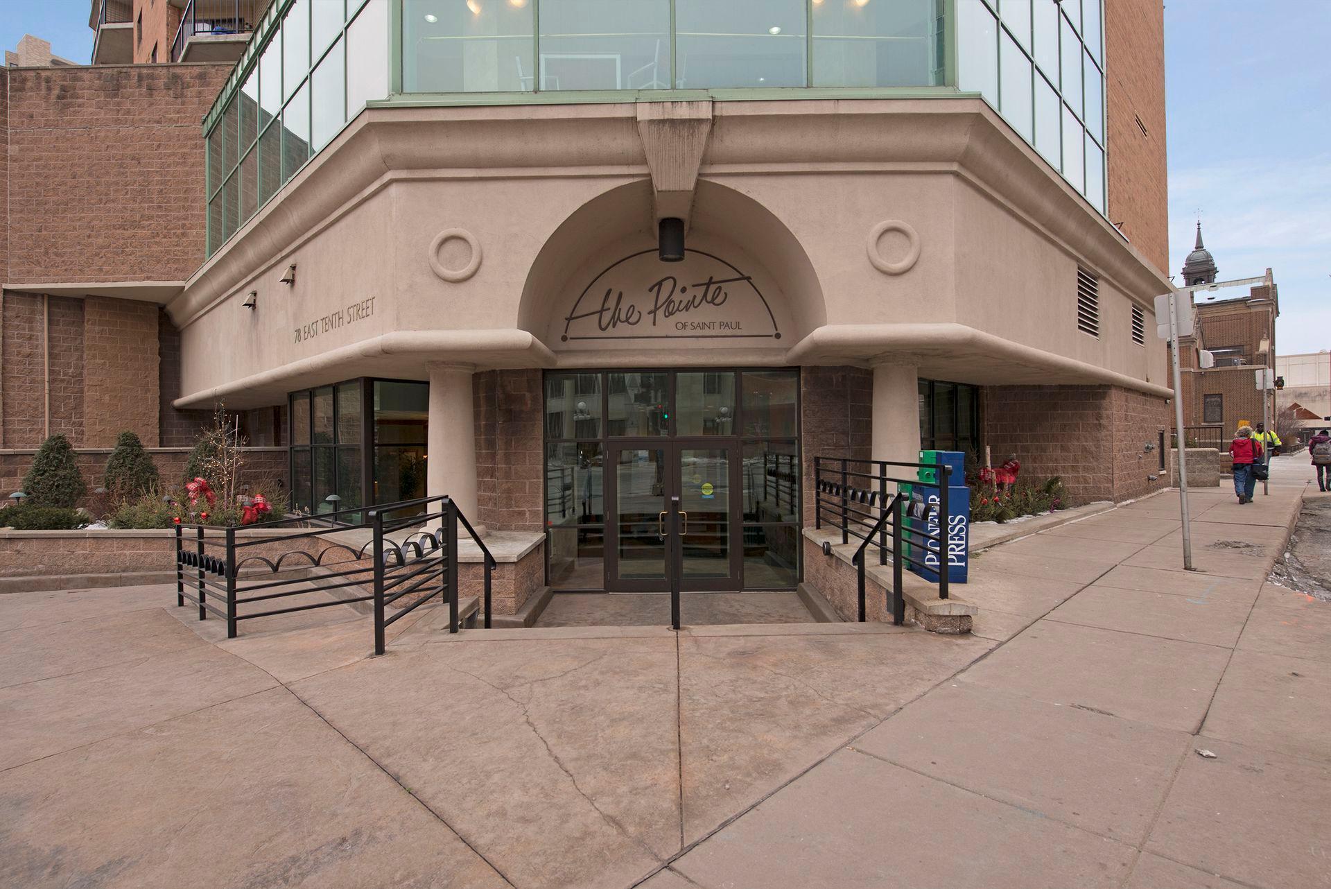 78 10th Street E Unit: 1710