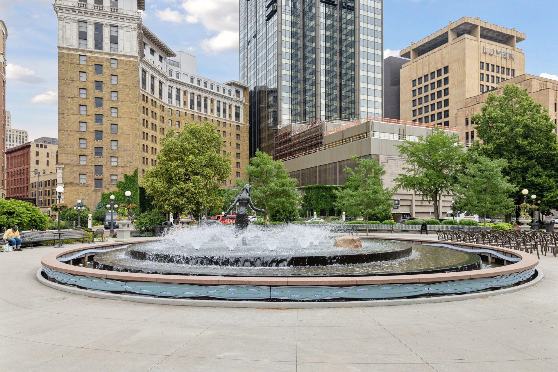 78 10th Street E Unit: 1710