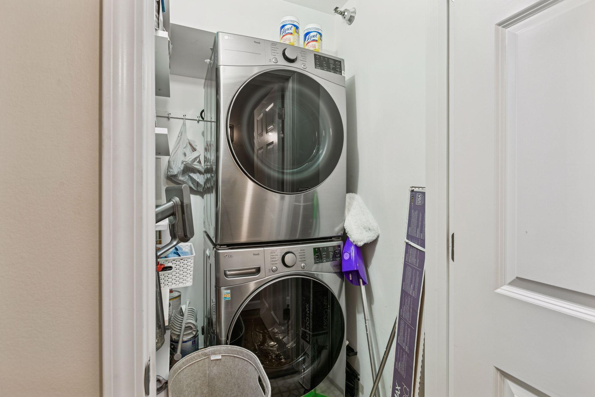 78 10th Street E Unit: 1710