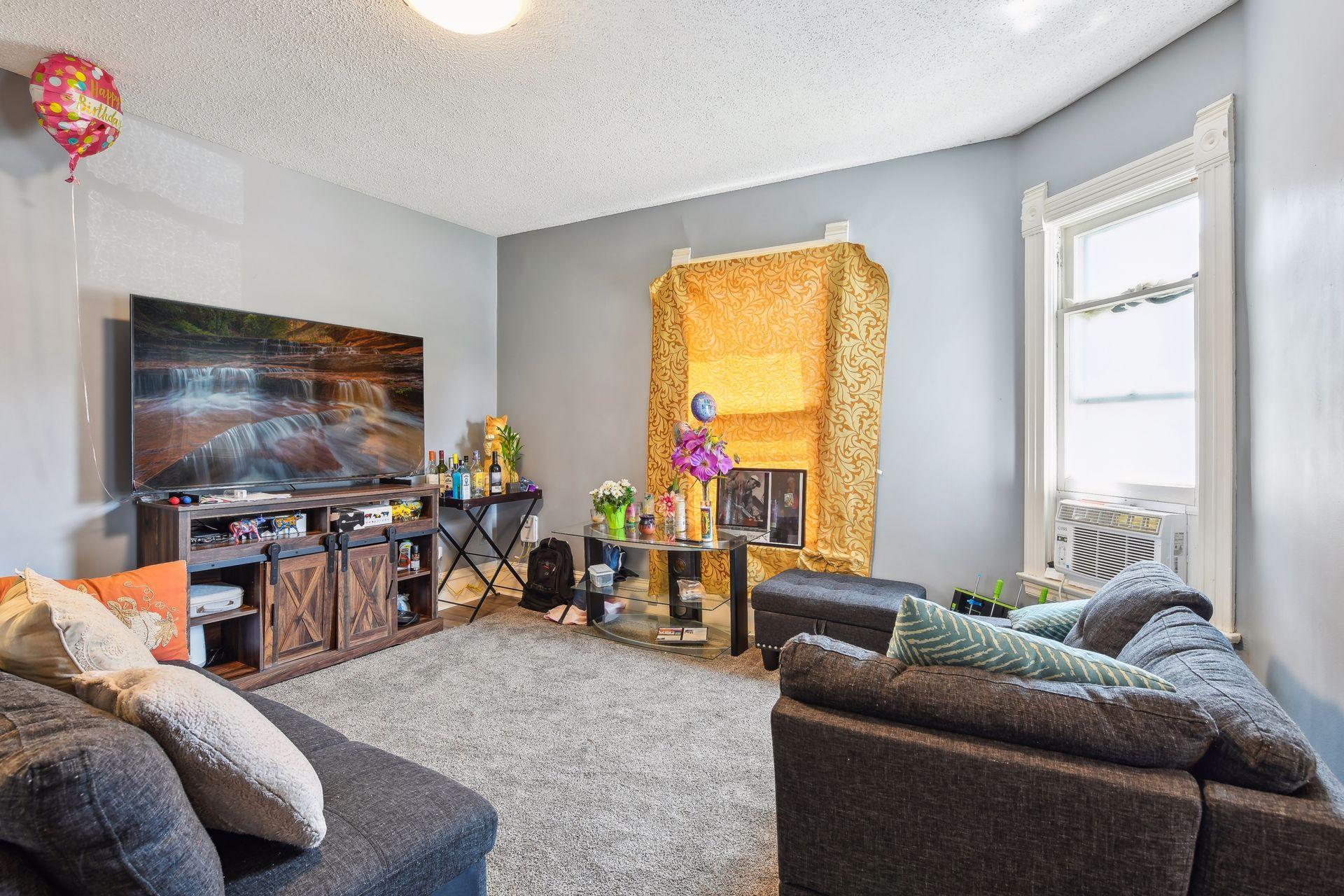 1947 Fillmore Street NE