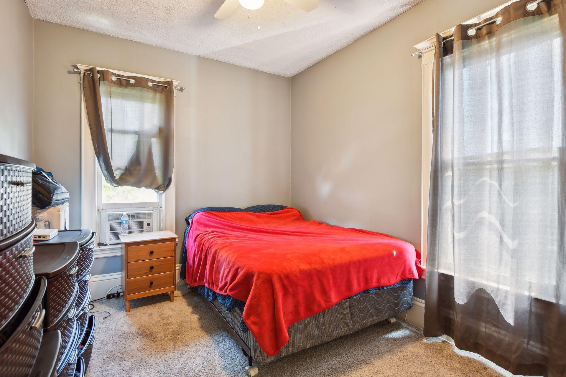 1947 Fillmore Street NE