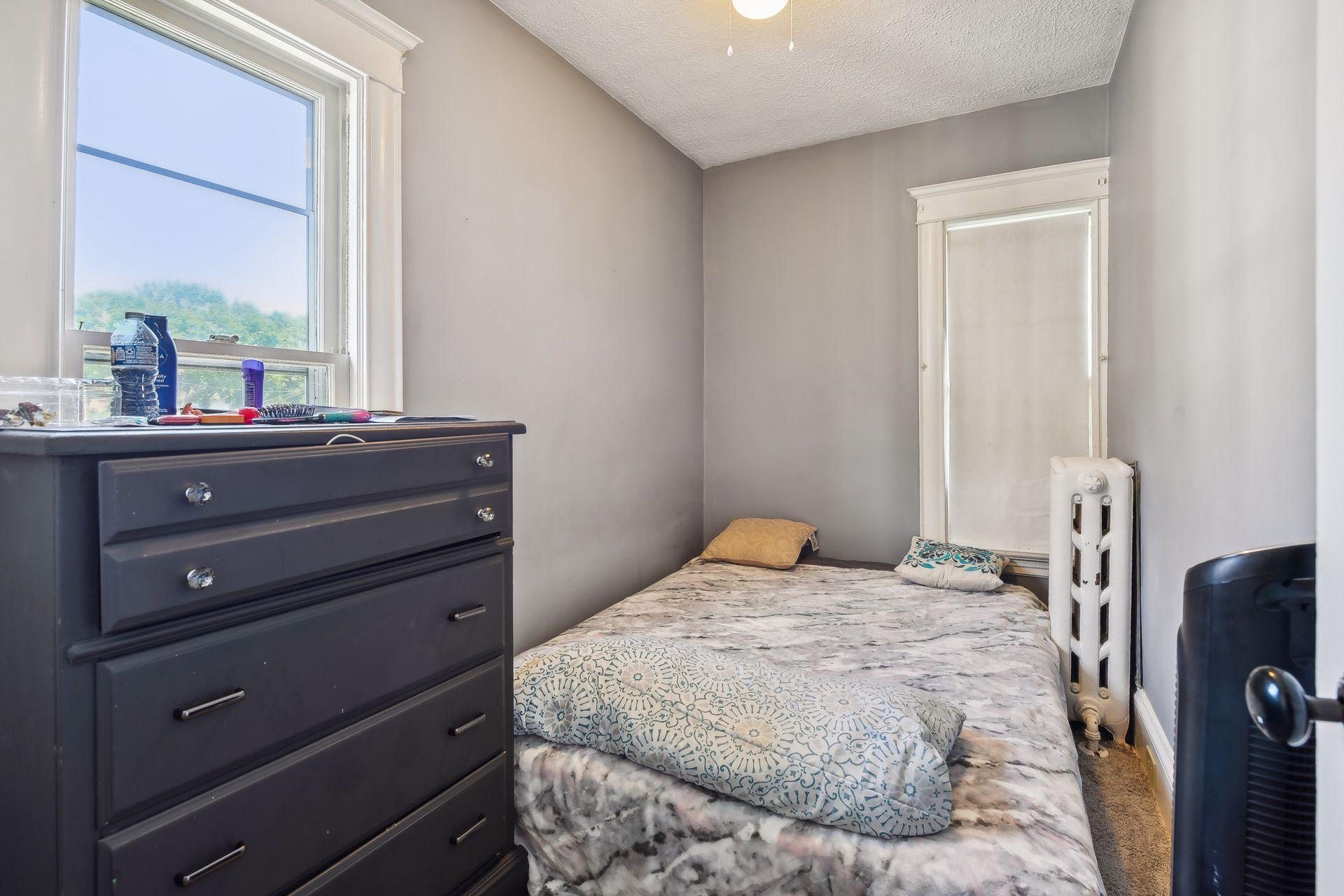 1947 Fillmore Street NE