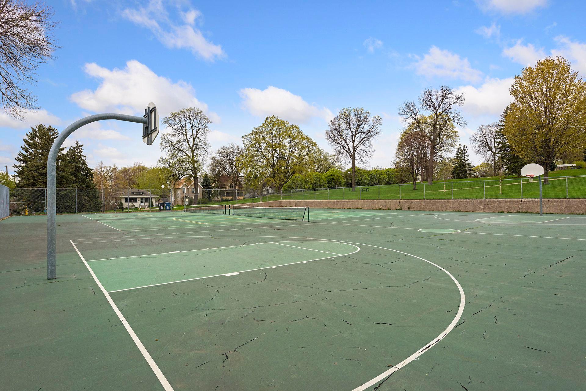 1947 Fillmore Street NE