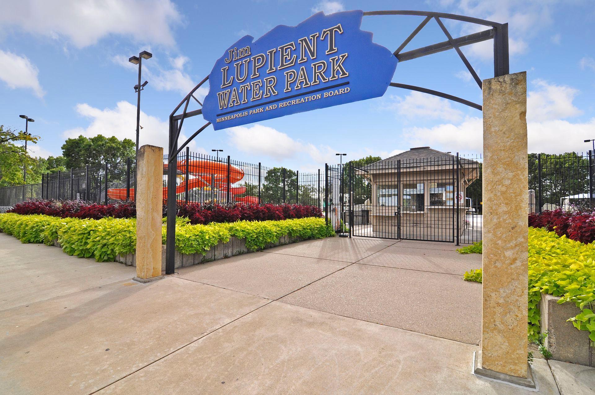 1947 Fillmore Street NE