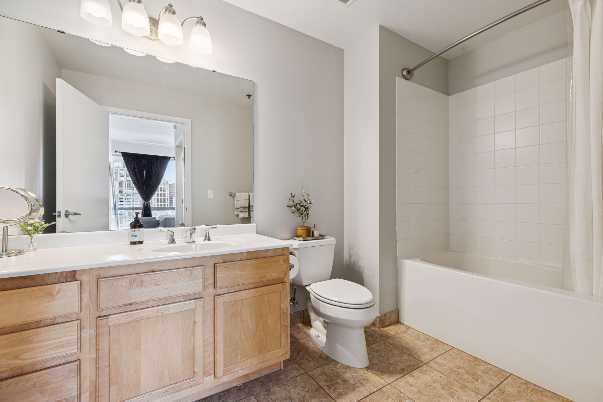 929 Portland Avenue Unit: 902