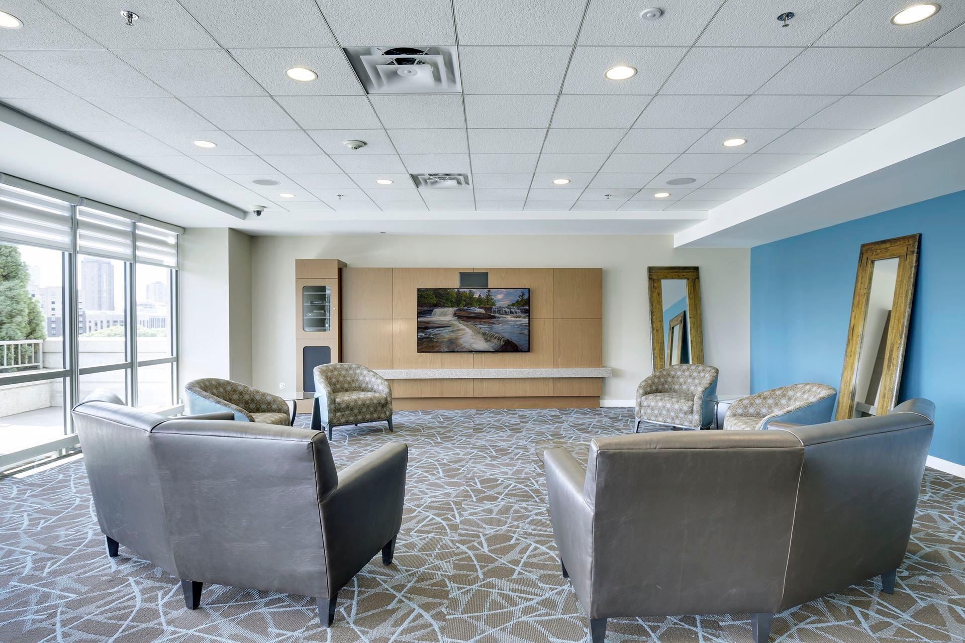 929 Portland Avenue Unit: 902