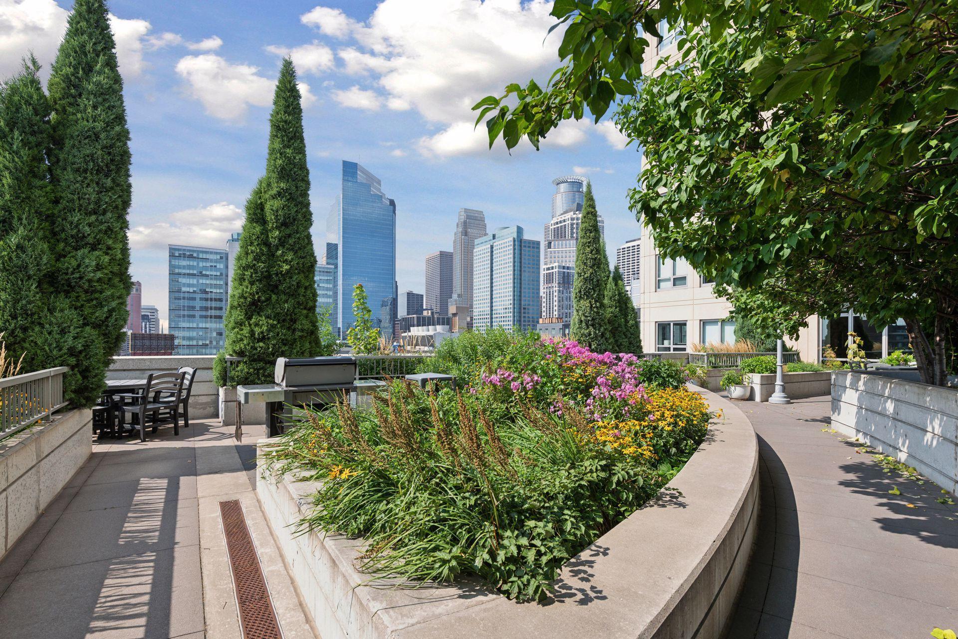 929 Portland Avenue Unit: 902