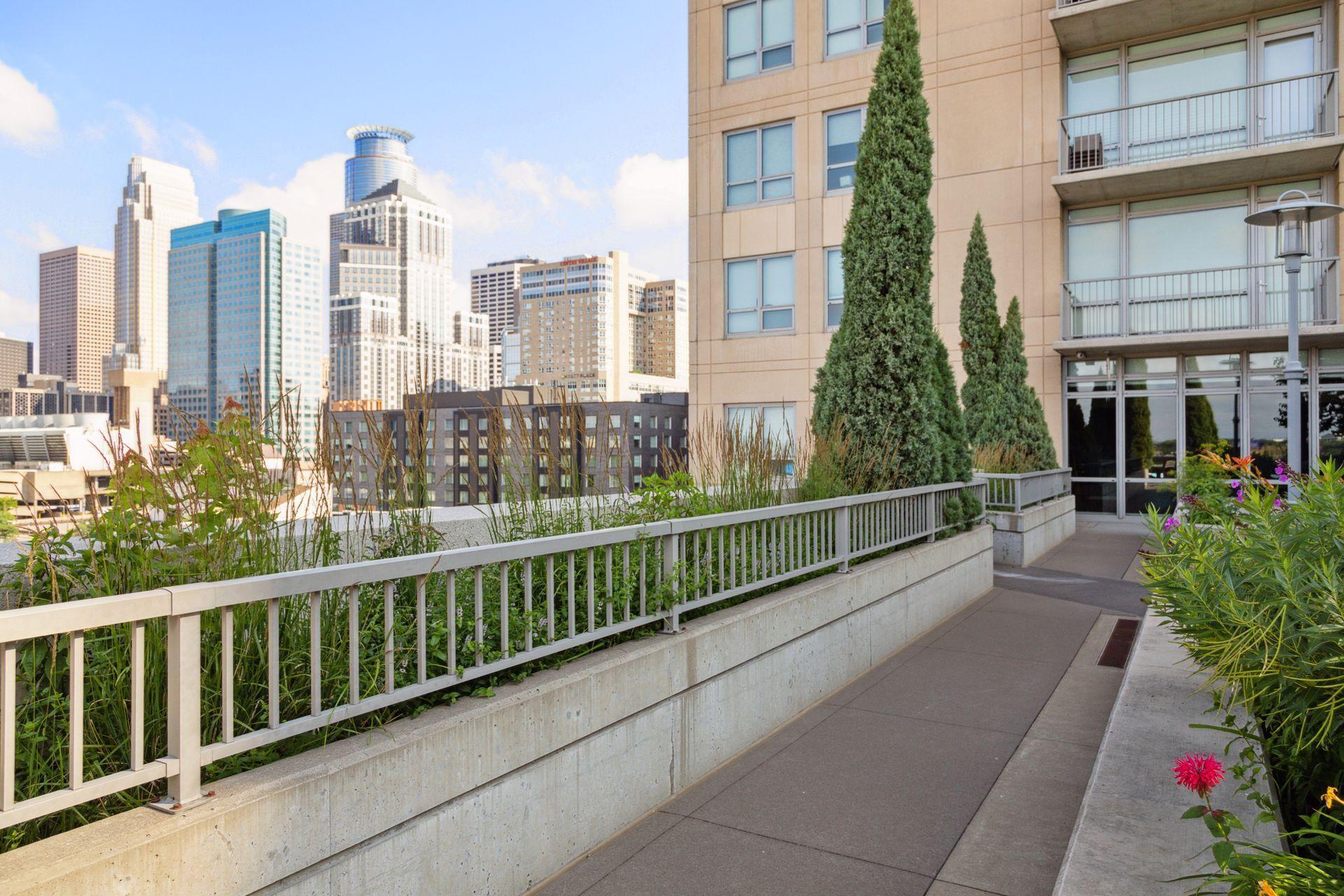 929 Portland Avenue Unit: 902