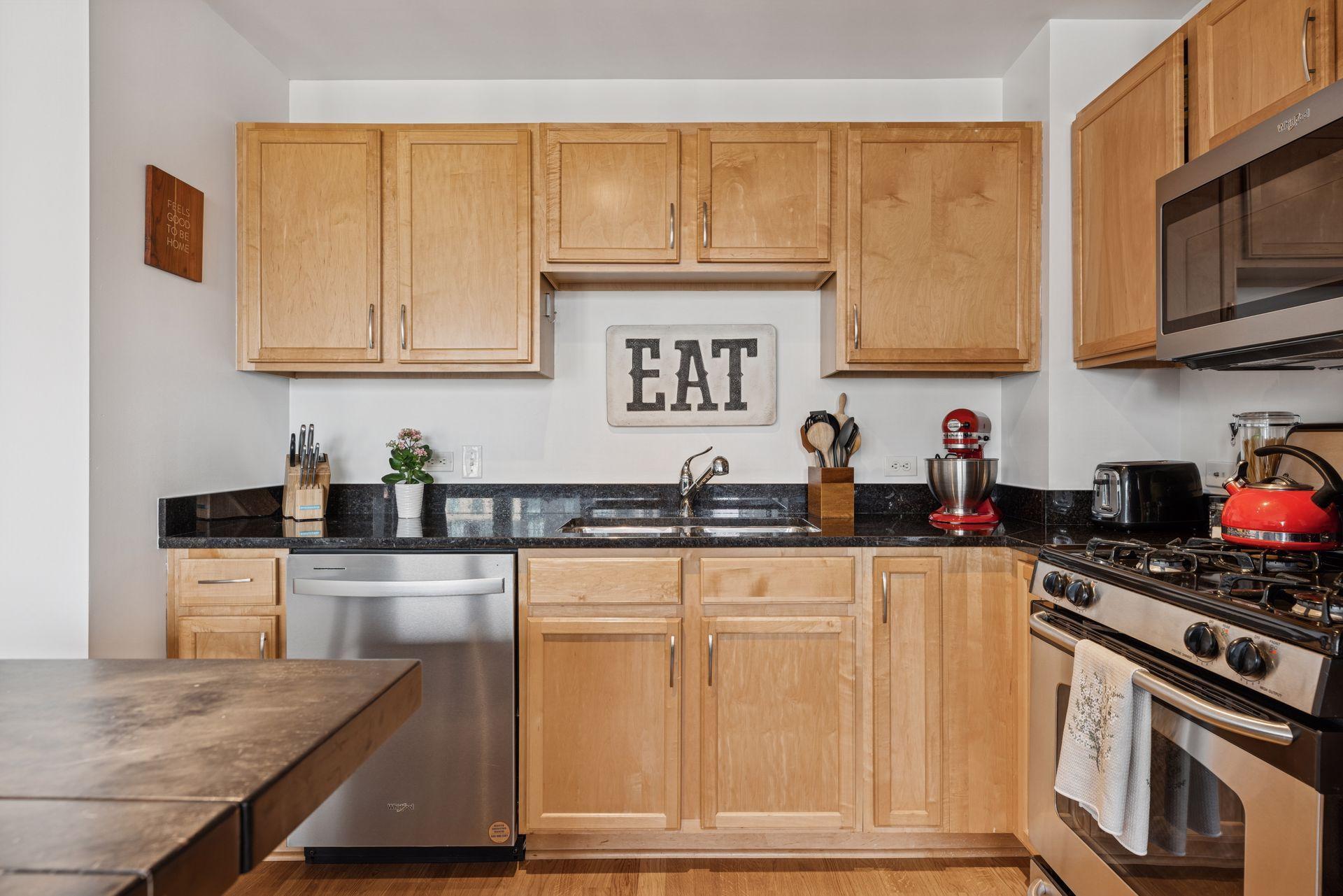 929 Portland Avenue Unit: 902