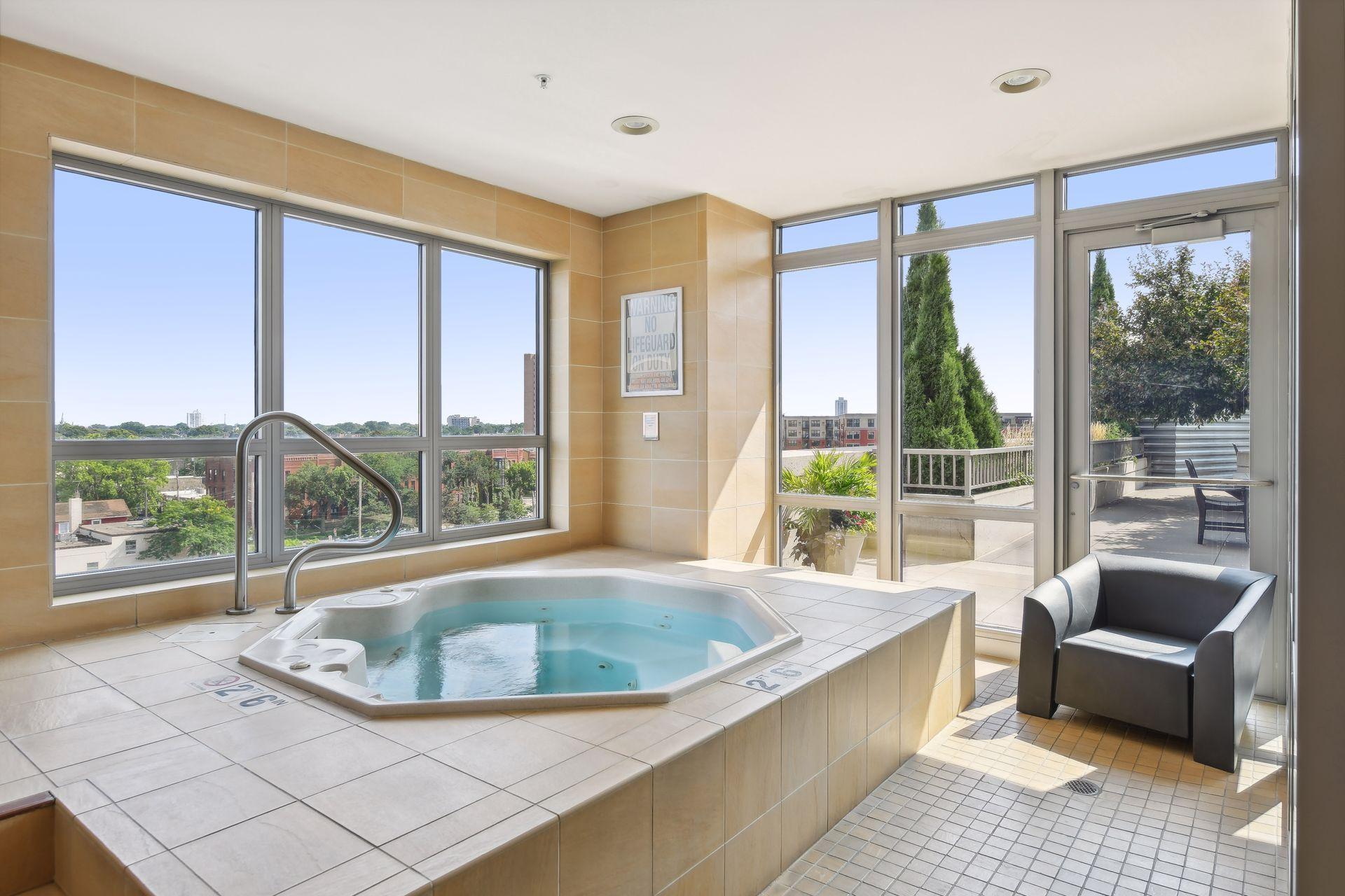 929 Portland Avenue Unit: 902