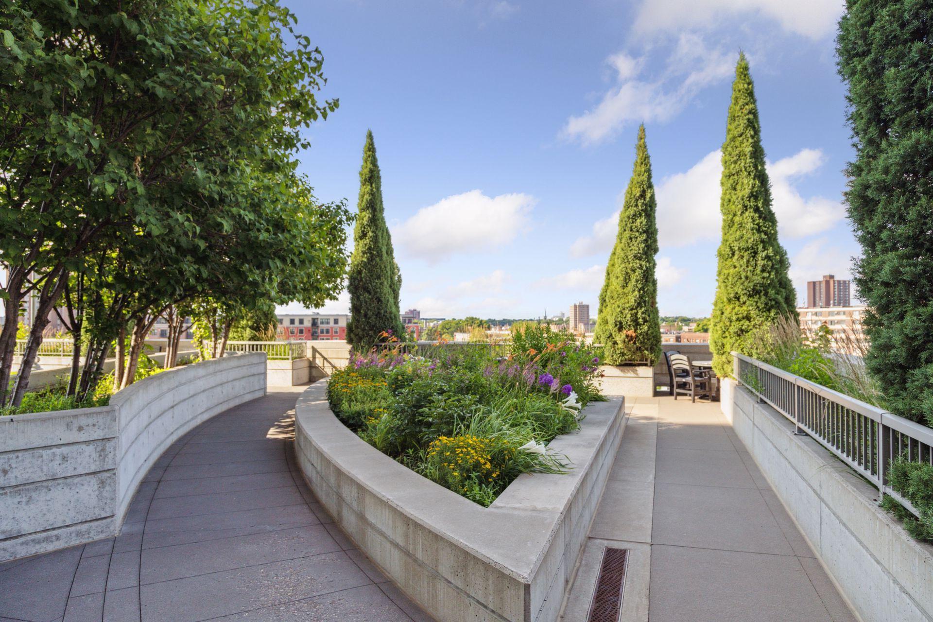 929 Portland Avenue Unit: 902