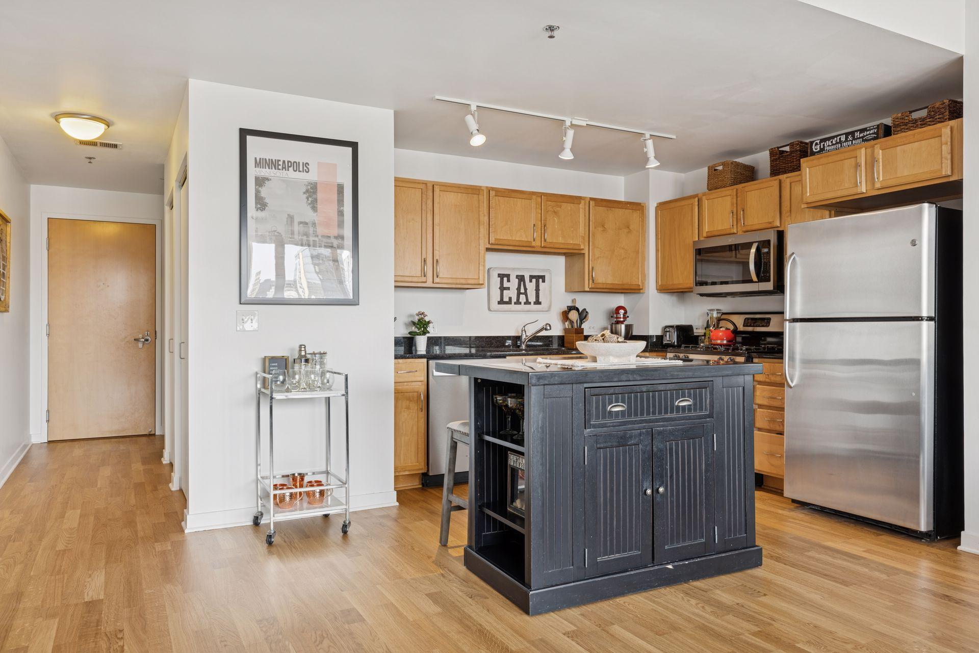 929 Portland Avenue Unit: 902