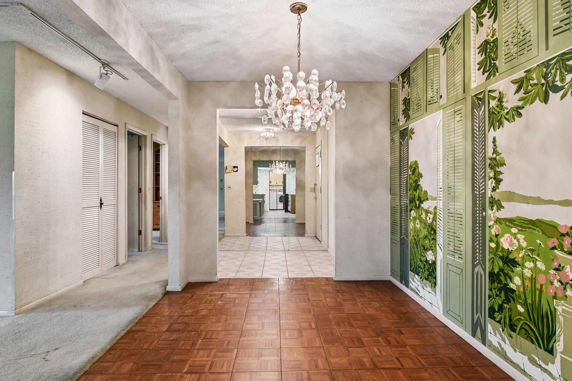 205 Barry Avenue S Unit: 320