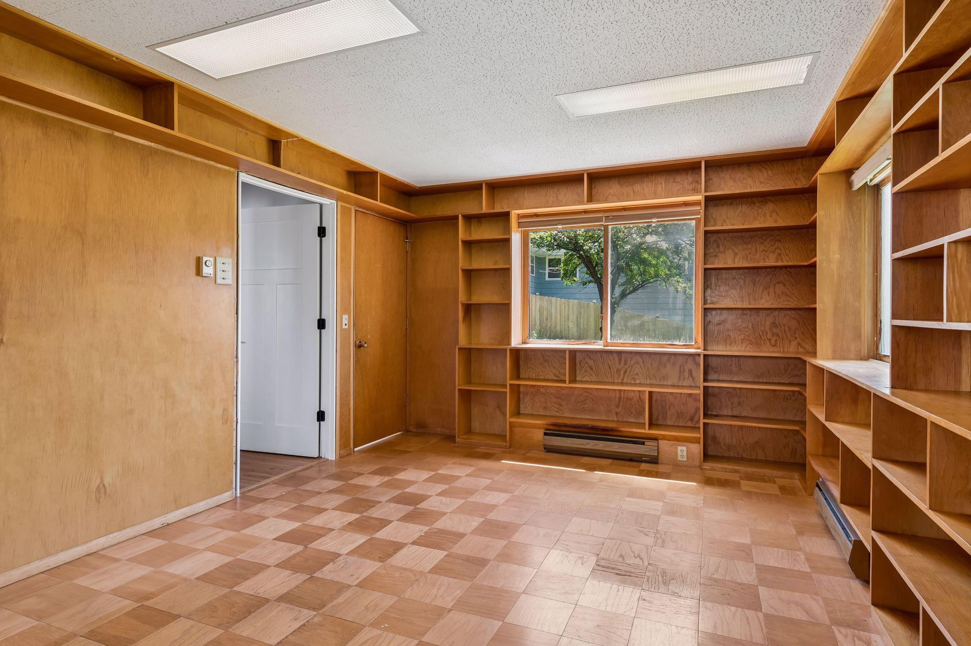 3104 Silver Lake Road NE