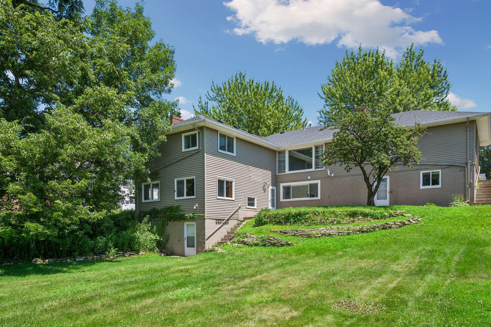 3104 Silver Lake Road NE