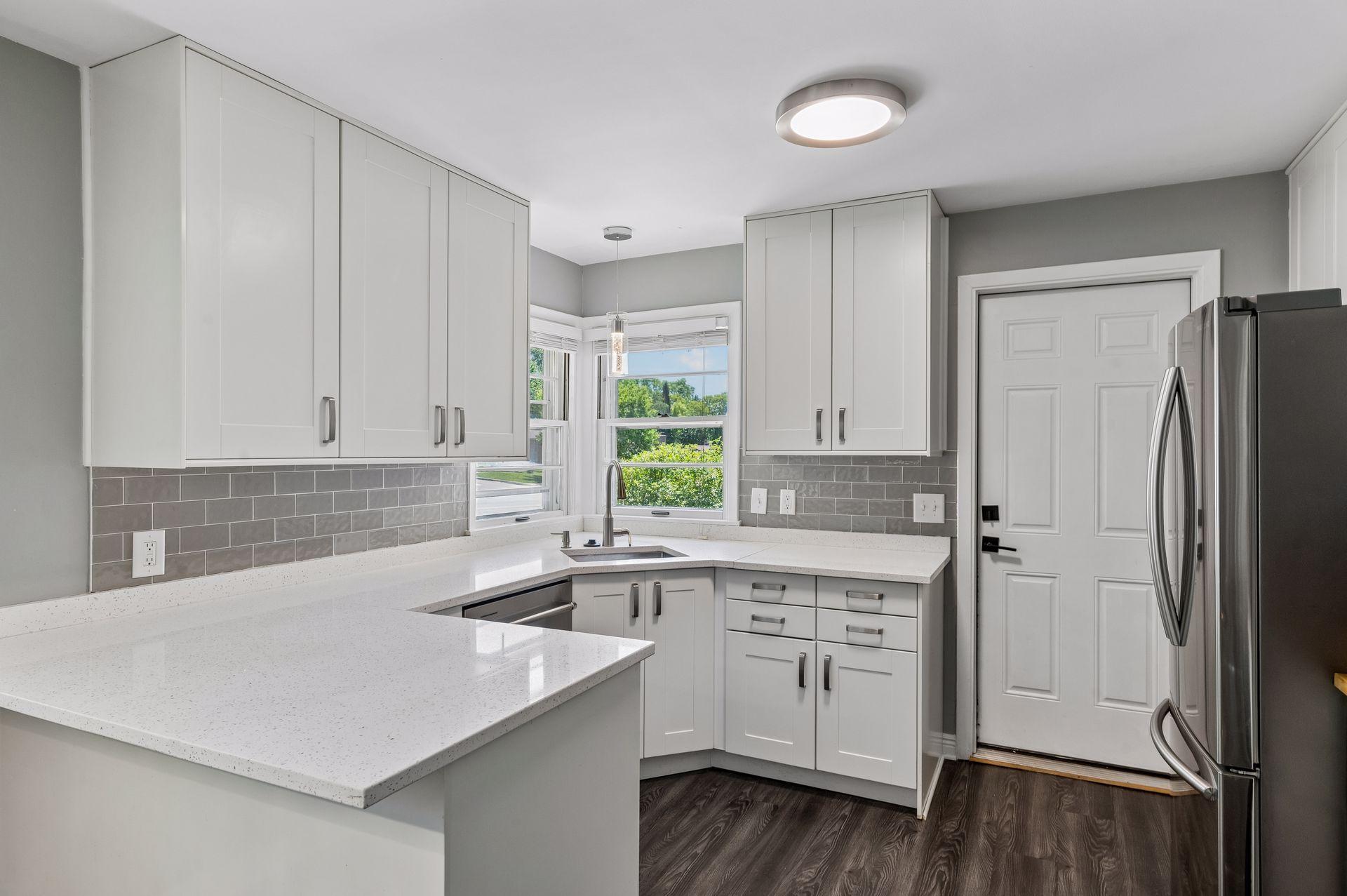3104 Silver Lake Road NE