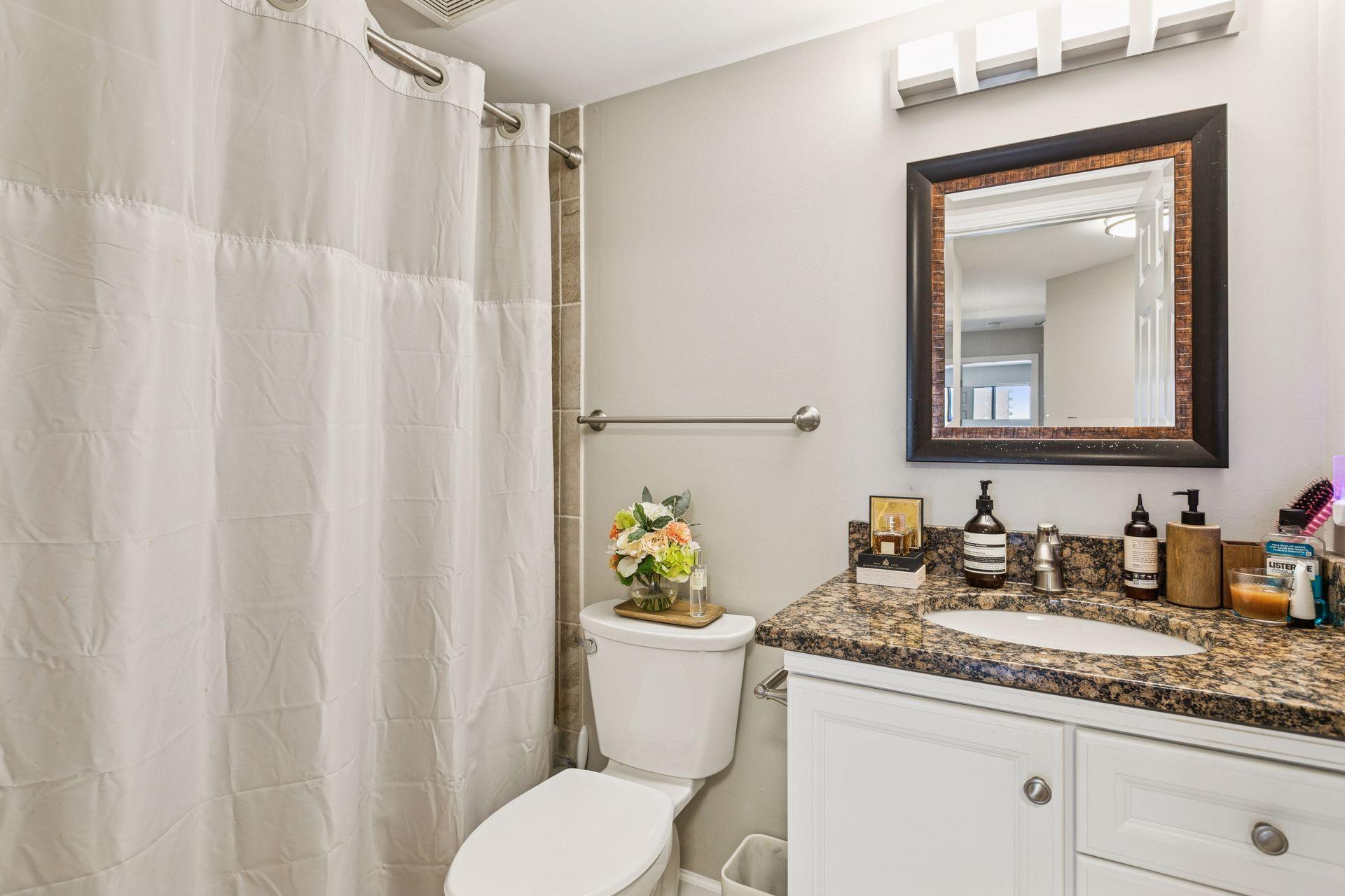 78 10th Street E Unit: 1710
