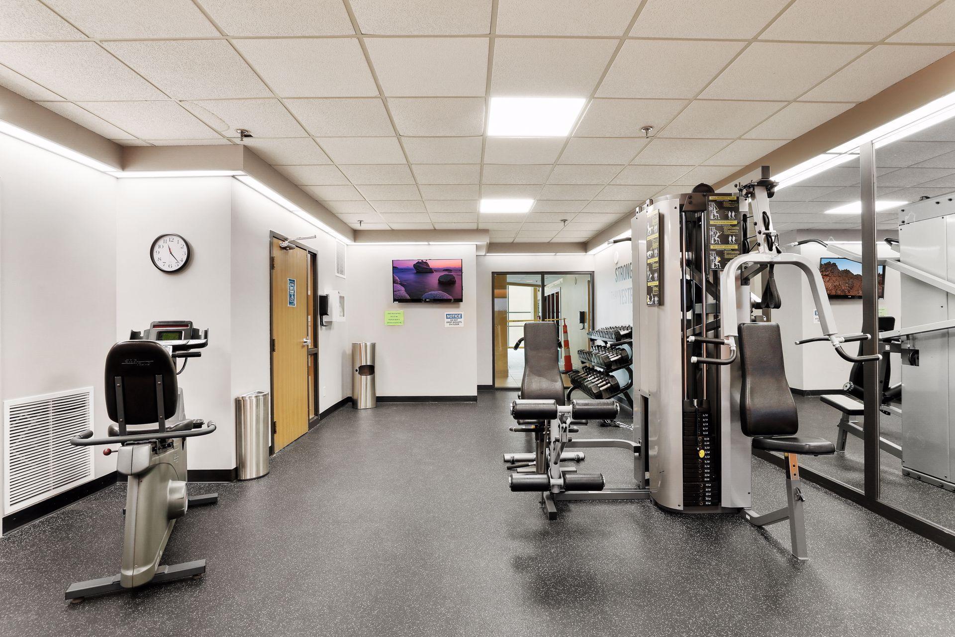 78 10th Street E Unit: 1710