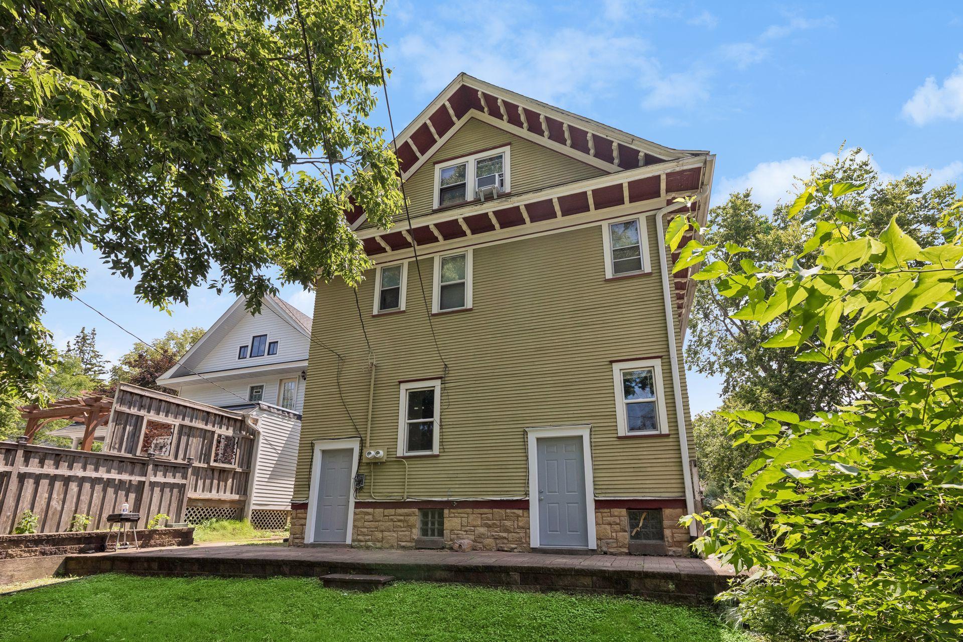 1083 Hague Avenue