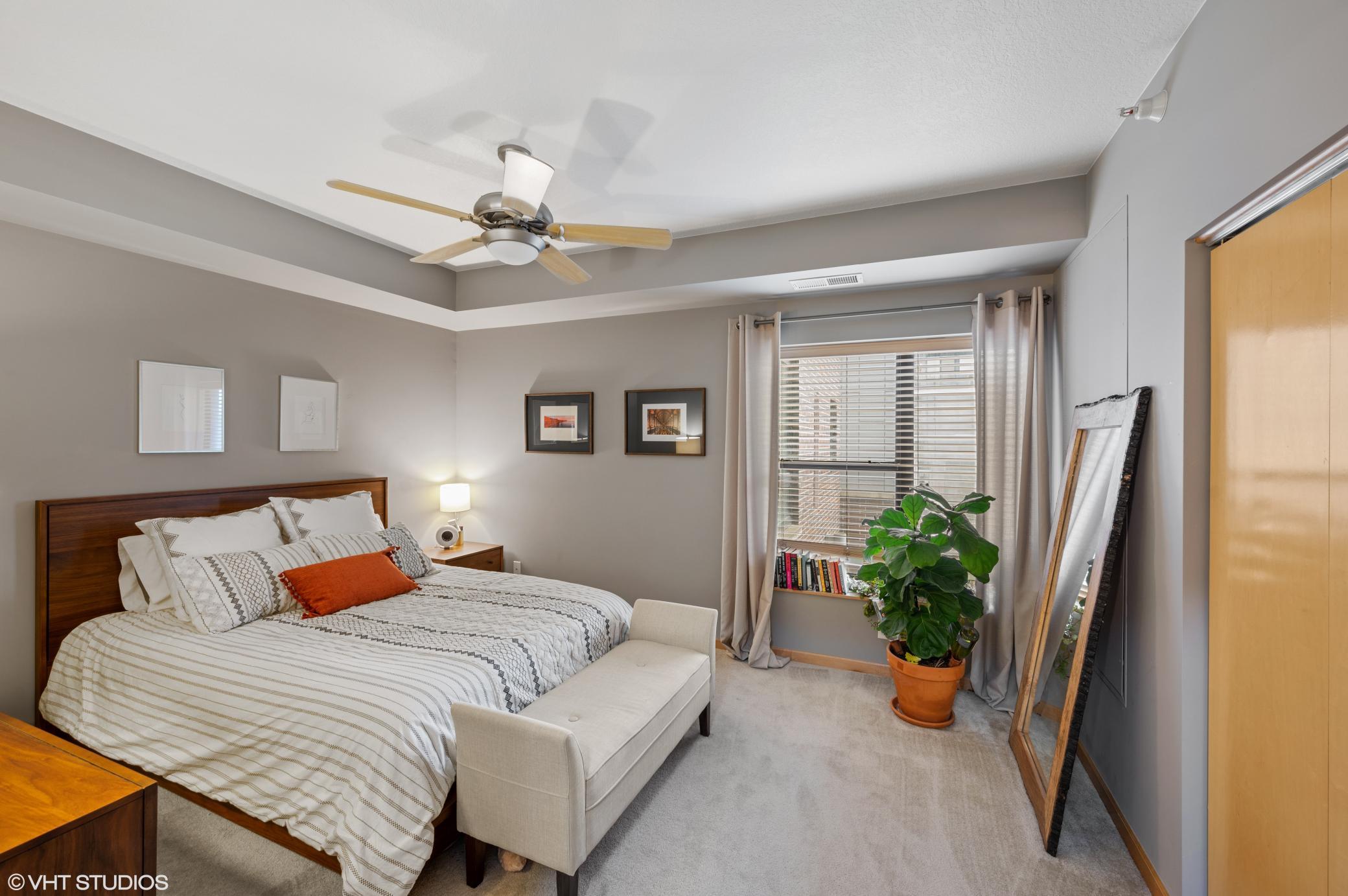 7601 Aldrich Avenue S Unit: 215