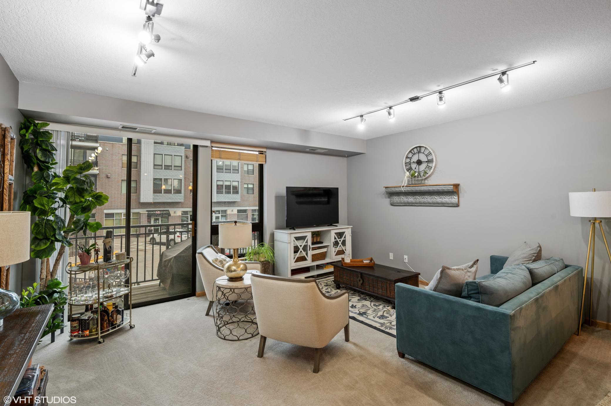 7601 Aldrich Avenue S Unit: 215
