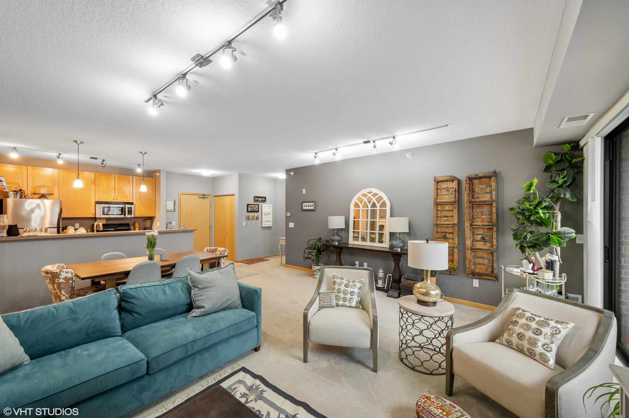 7601 Aldrich Avenue S Unit: 215