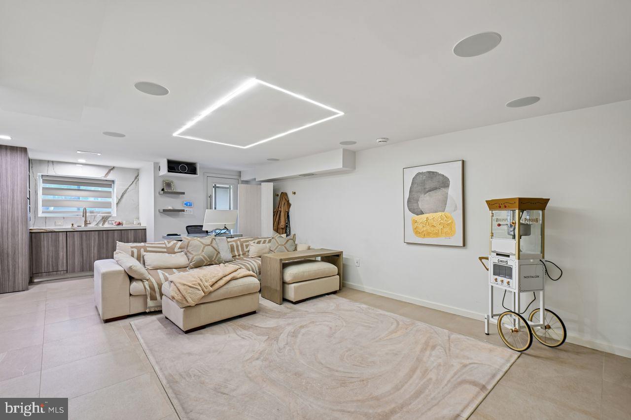 20 RHODE ISLAND AVENUE NE LOWER LEVEL