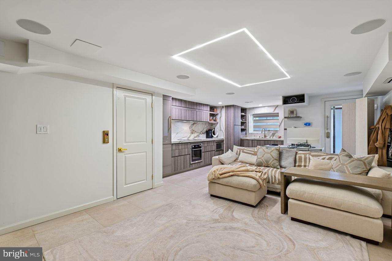 20 RHODE ISLAND AVENUE NE LOWER LEVEL