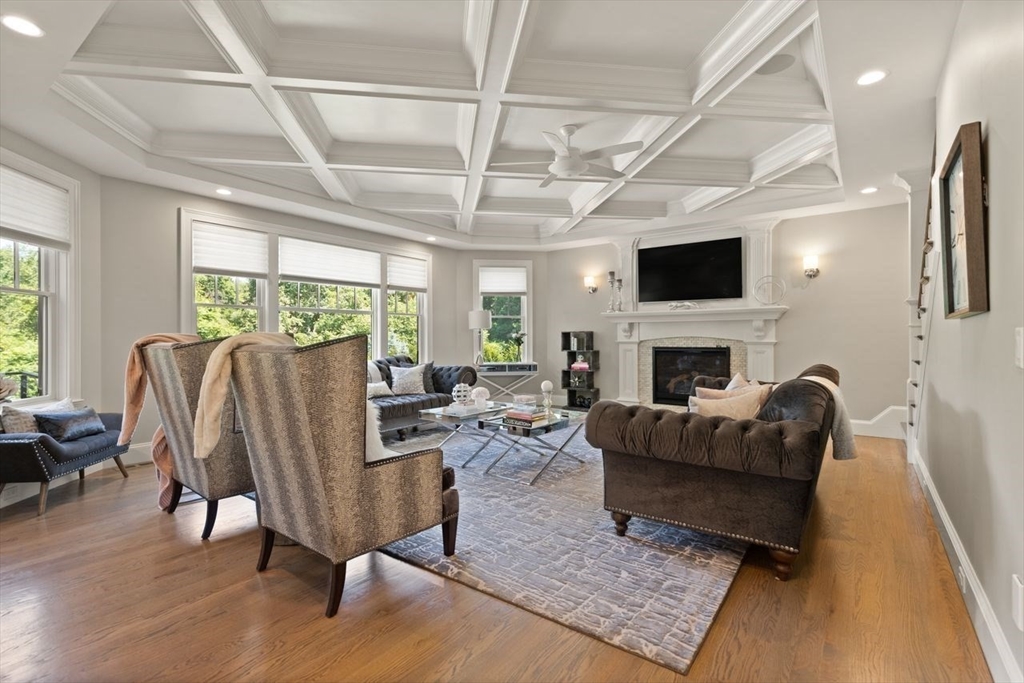 12 Saint Thomas More Dr