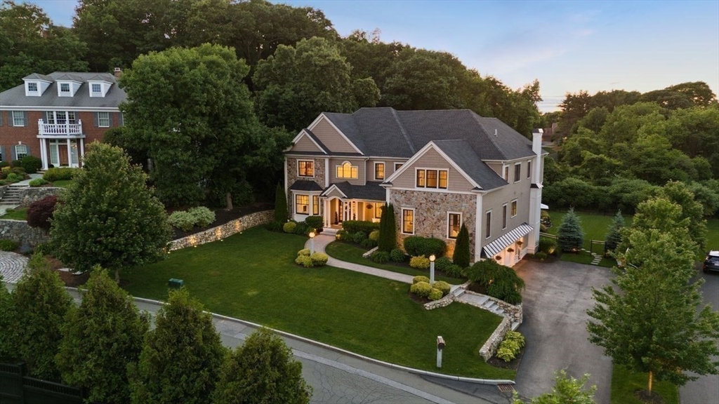 12 Saint Thomas More Dr