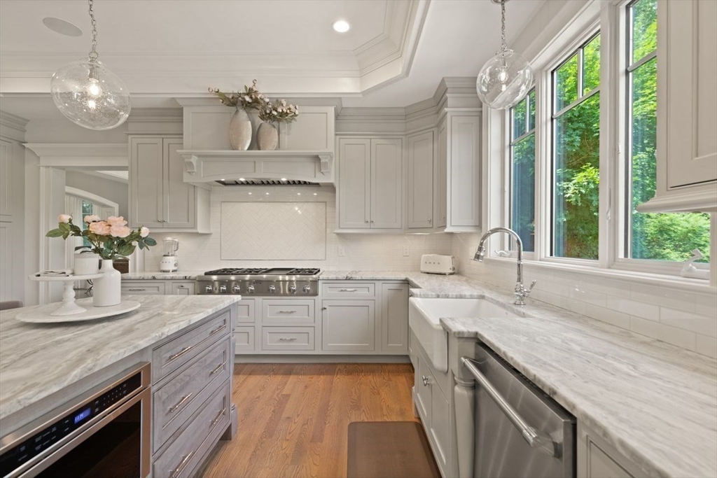 12 Saint Thomas More Dr