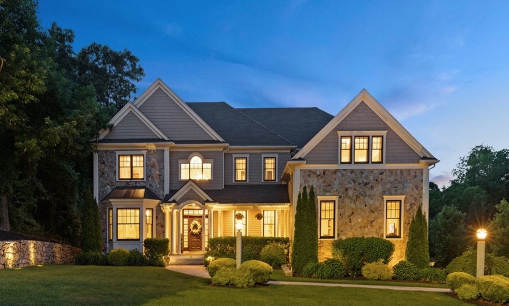 12 Saint Thomas More Dr