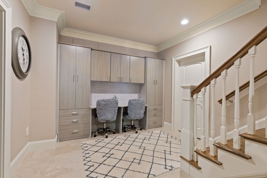 12 Saint Thomas More Dr