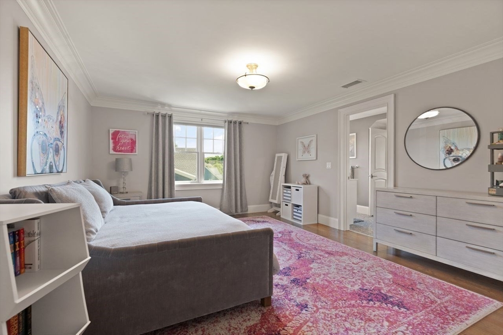12 Saint Thomas More Dr