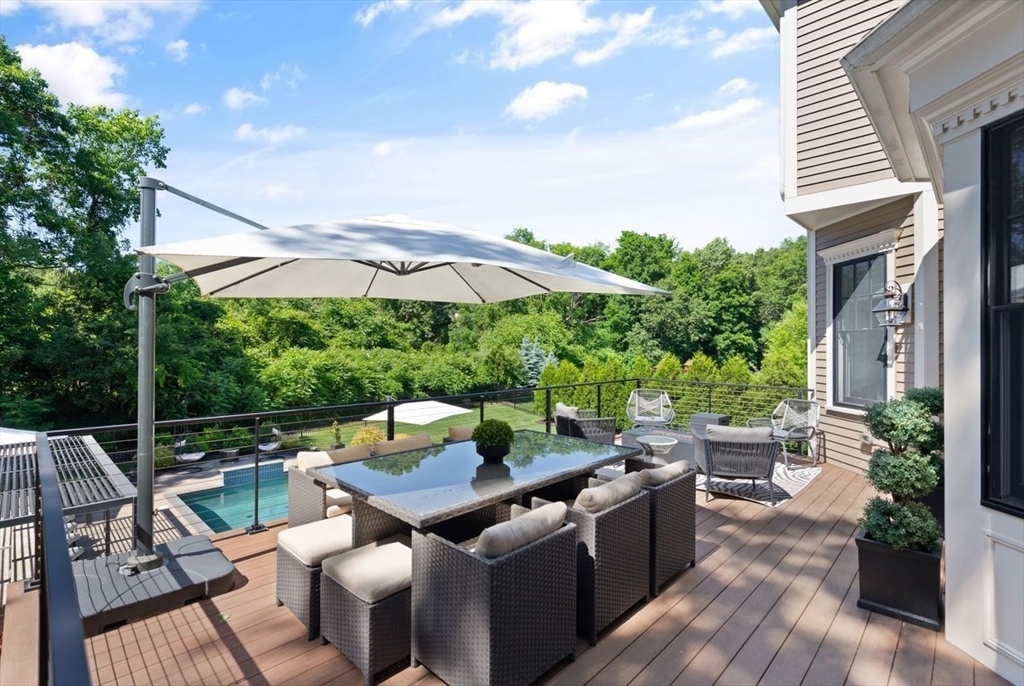 12 Saint Thomas More Dr