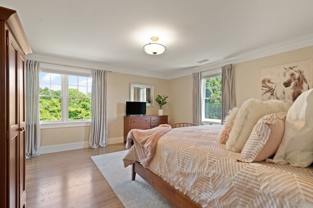 12 Saint Thomas More Dr