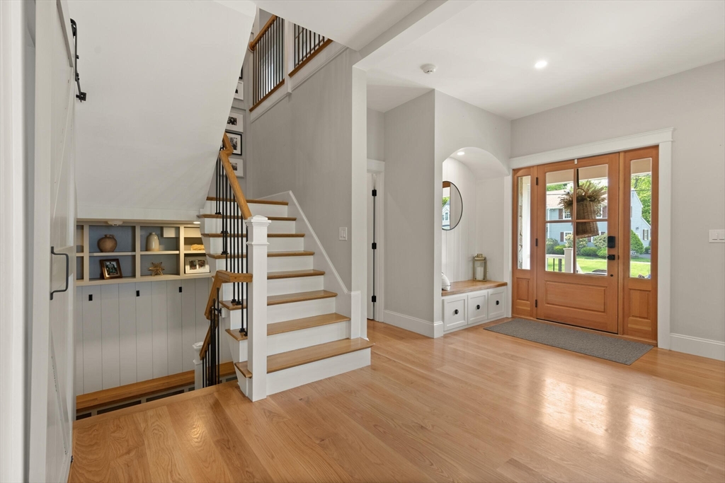 6 Pocahontas Dr