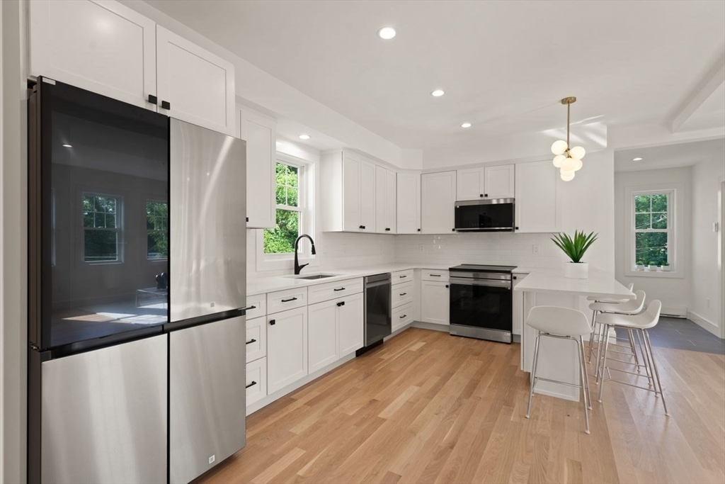 1 Madison St # 2
