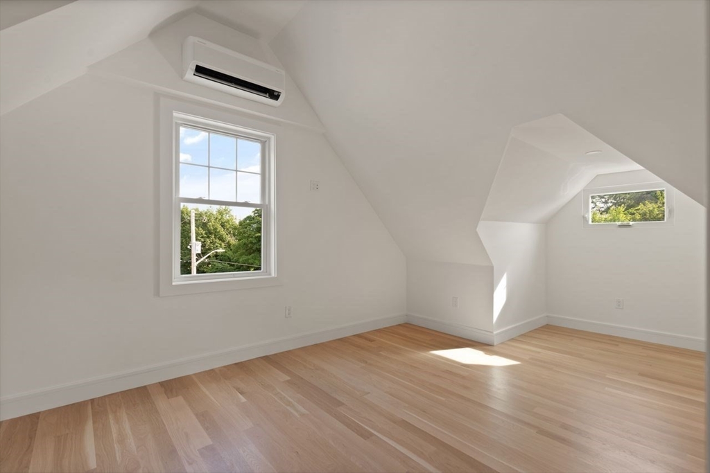 1 Madison St # 2