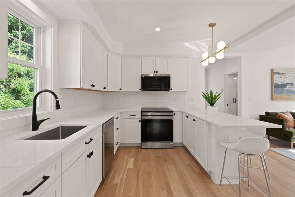 1 Madison St # 2