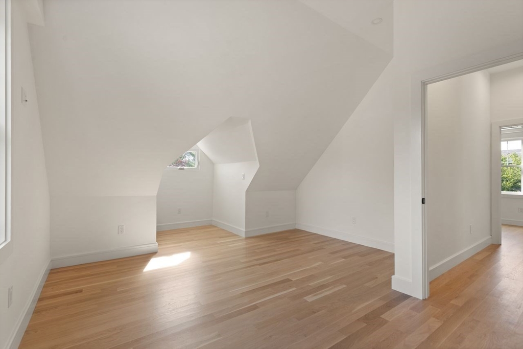 1 Madison St # 2
