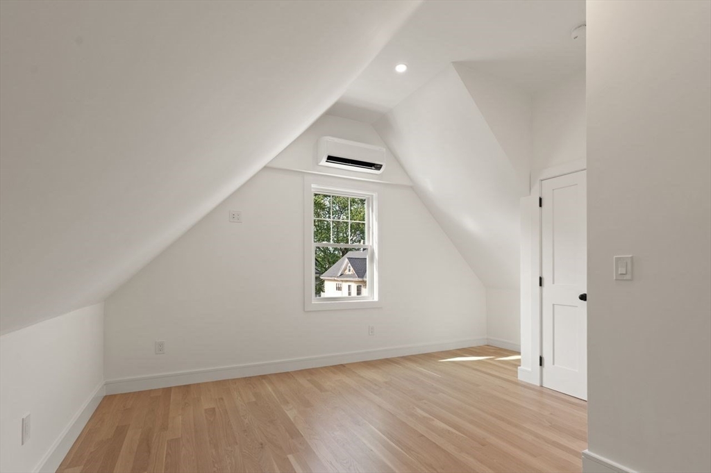 1 Madison St # 2