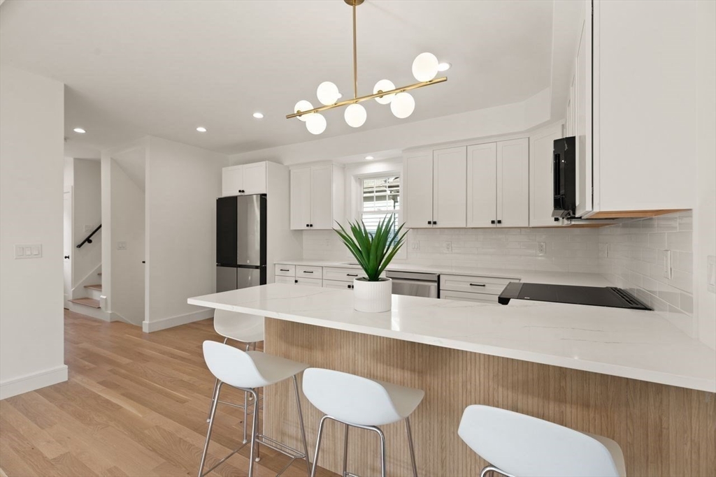 1 Madison St # 2