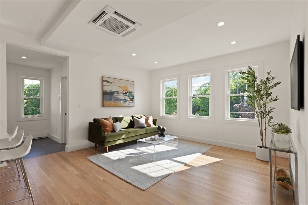 1 Madison St # 2