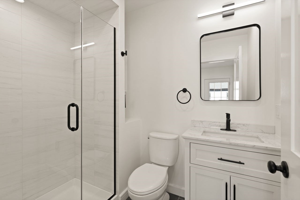 1 Madison St # 2