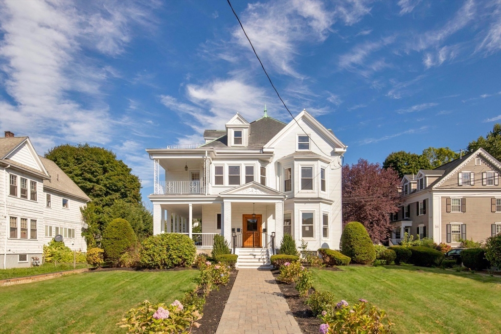 87 Forest St