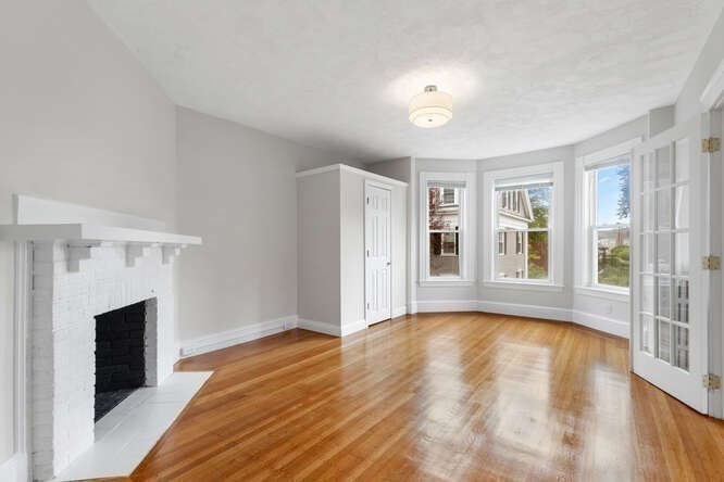 87 Forest St