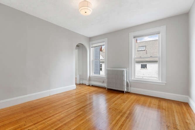 87 Forest St